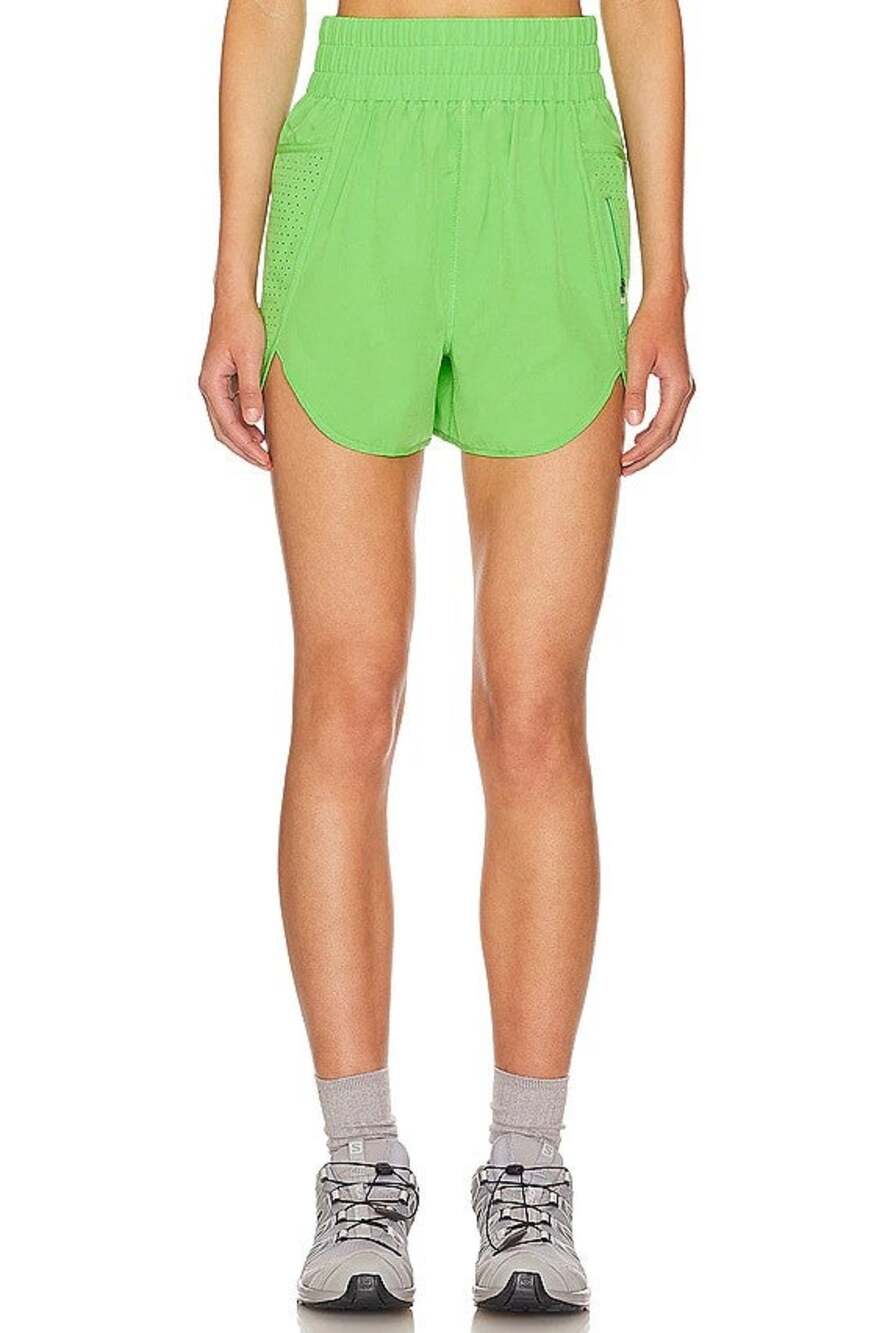 BEACH RIOT Women's Cliff Athletic Shorts Medium Palm Garden Green Pull-On NWT